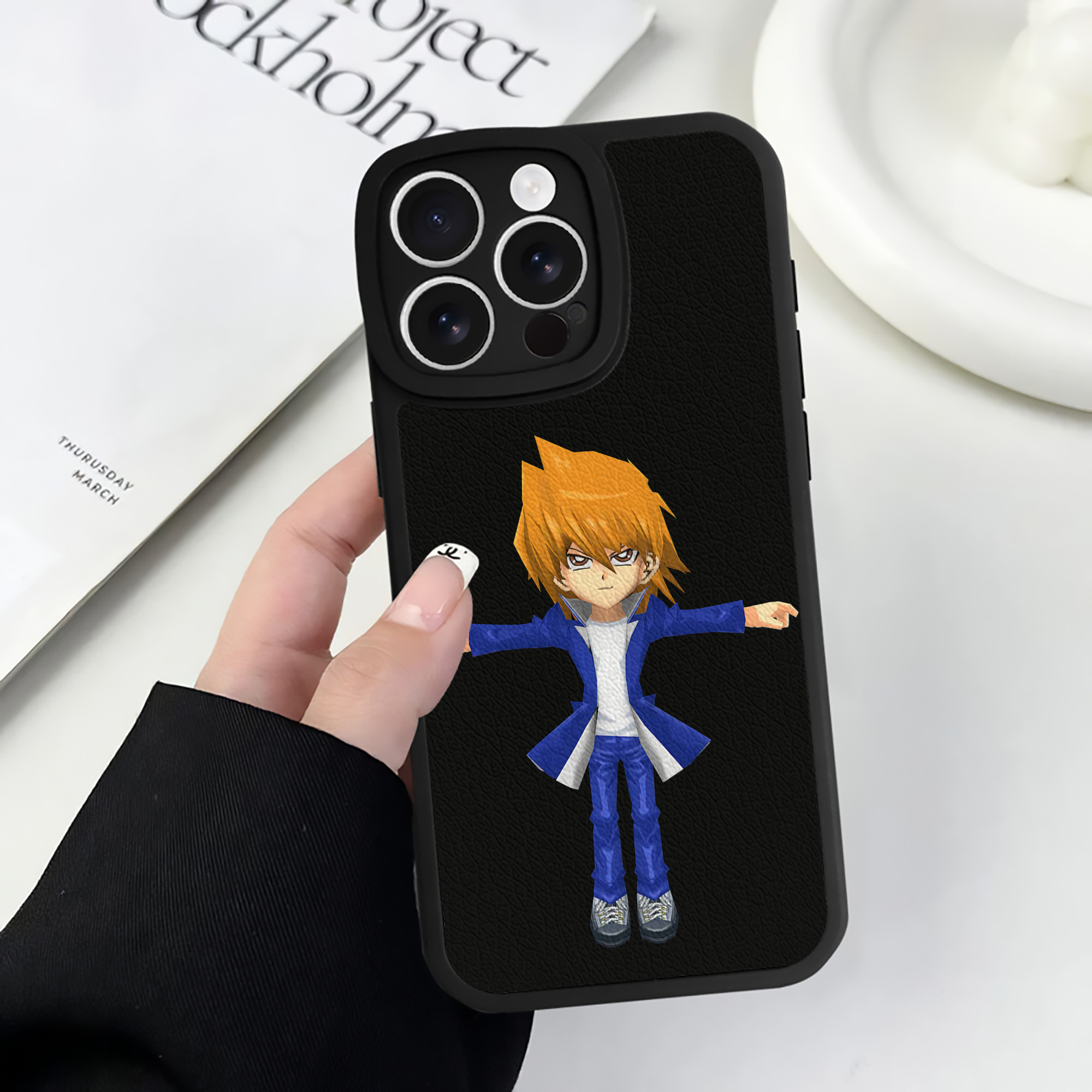 遊☆戯☆王 Yu-Gi-Oh! 【iPhone 16シリーズ対応】シリコンスマホケース（レザー調） 材質：シリコン